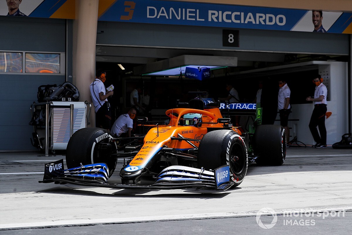 Ricciardo Harus Bersabar terhadap McLaren