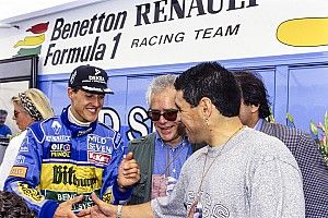 'Amigo' de Schumi e Rossi, Maradona é homenageado pelo esporte a motor