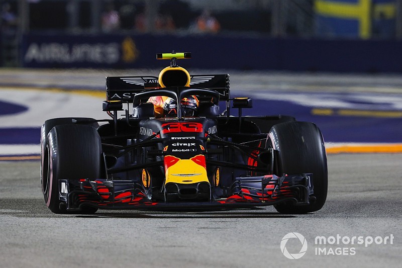 Red Bull volta a motor antigo e sofre punição na Rússia