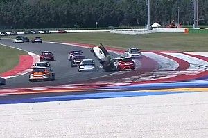 Bandiera rossa a Misano: l'incopevole Nardilli centra Bernazzani e si ribalta!