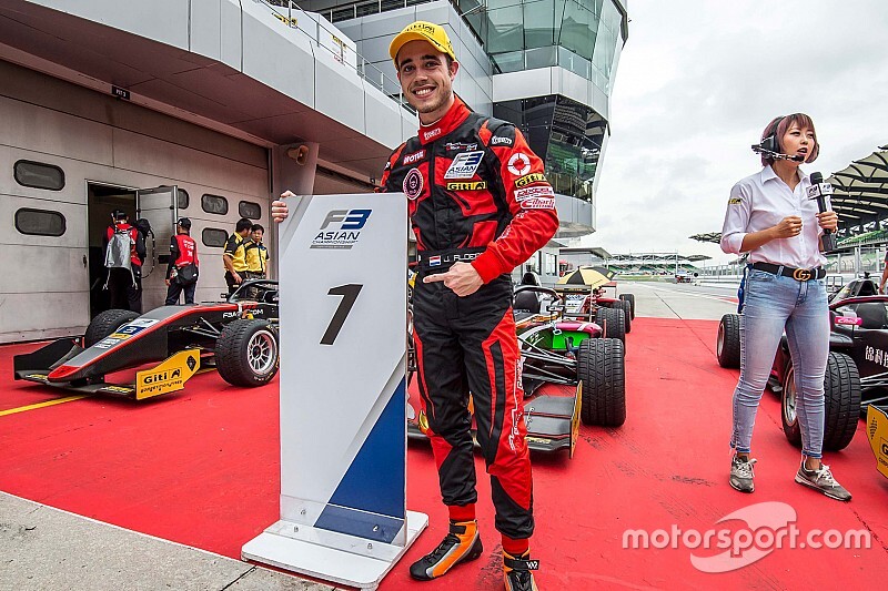 Alders maakt indruk in Azië: "Hoop op plek in F1-opleidingsteam"