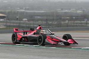 Palou se estrena en la IndyCar en una jornada condicionada