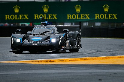 Cadillac manda después de seis horas, Montoya en top 4