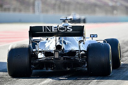 Testupdate 16u: Hamilton naar P1, Verstappen spint opnieuw