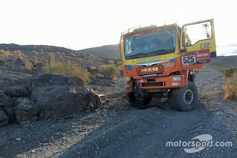 Zuurmond moet Dakar 2020 verlaten na aanrijding met rotsblok
