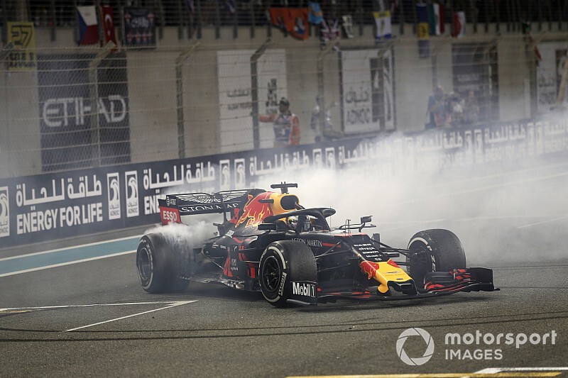 Verstappen: "Kendimi kontrol etmeyi öğrendim"