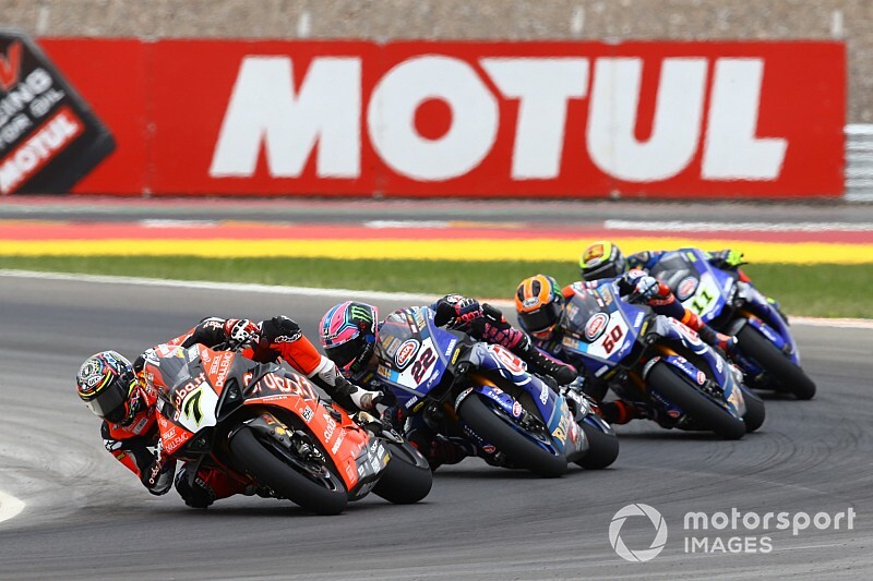 Fotogallery SBK: le foto più belle del weekend di Villicum