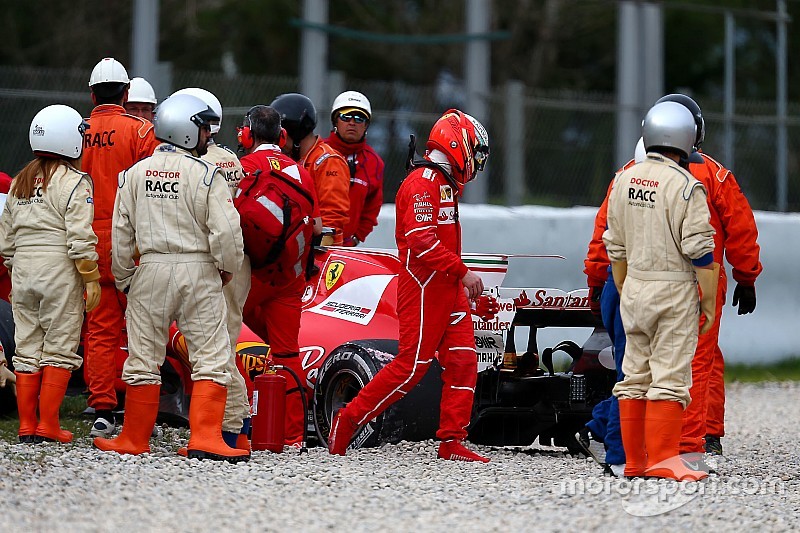 Tes Barcelona: Raikkonen alami kecelakaan di sesi sore