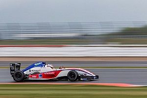 Eurocup Pau: Peroni cetak pole Race 2, Presley start ke-21