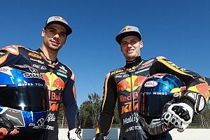 KTM Ajo pertahankan Oliveira-Binder di Moto2 2018
