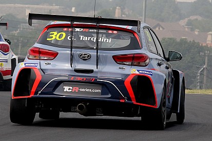Tarquini e Larini, coppia d'altri tempi per la Target al Nordschleife