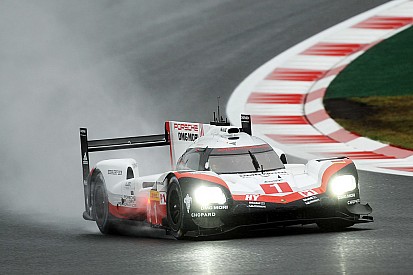 Fuji, Libere 2: Vitaly Petrov e la pioggia bloccano le prove