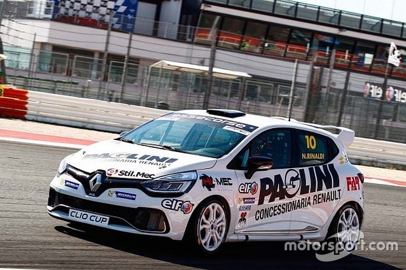 Nicola Rinaldi "bussa" due volte a Misano e torna leader in classifica