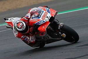 Lorenzo heeft “nog lange weg te gaan” om zwakheden Ducati weg te werken