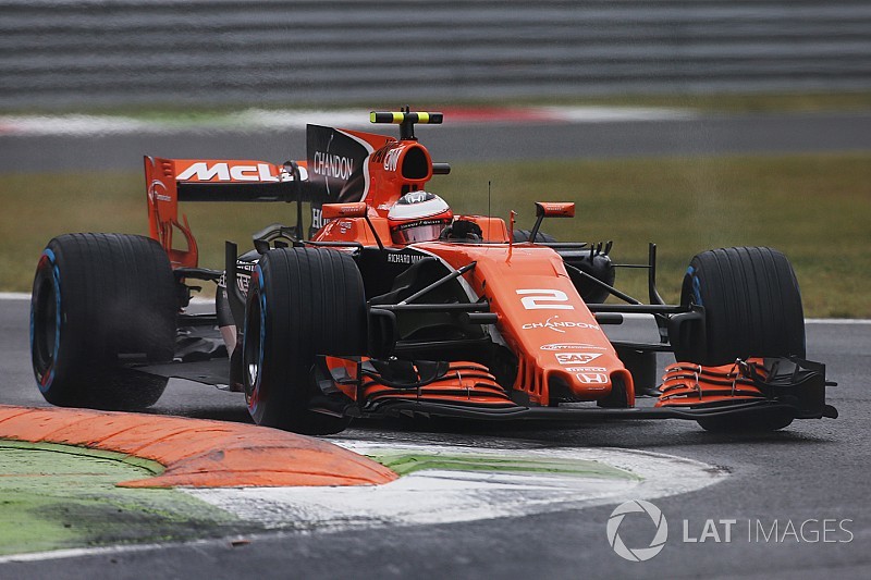 Vandoorne cambia power unit e perde 25 posizioni in griglia