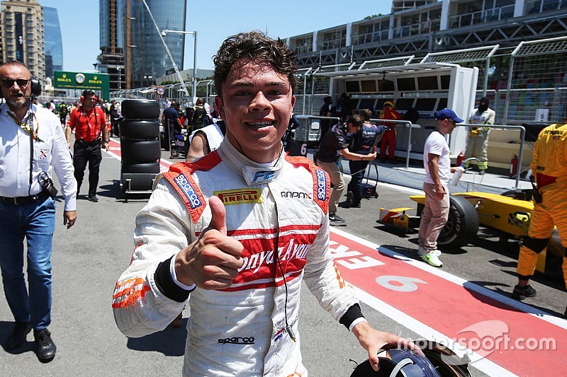 De Vries: “Volgend jaar met sterk team voor titel gaan in F2”