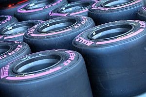 Los equipos eligieron neumáticos para Abu Dhabi