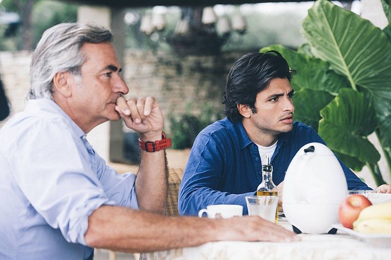 Carlos Sainz Jr. festeja al ganador del Dakar: su padre