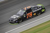 Martin Truex Jr apre i playoff vincendo a Chicagoland