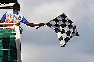 FIA задумалась об автоматической системе флагов на финише в Ф1