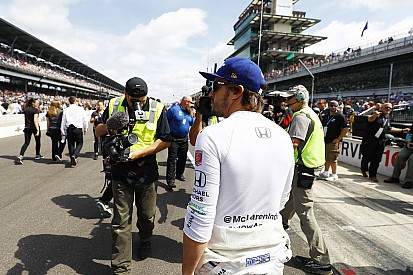 Los memes se burlan del abandono de Fernando Alonso