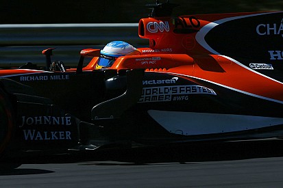 Alonso: "Ojalá el regalo para 2018 sea luchar por poles y no ser 7º"