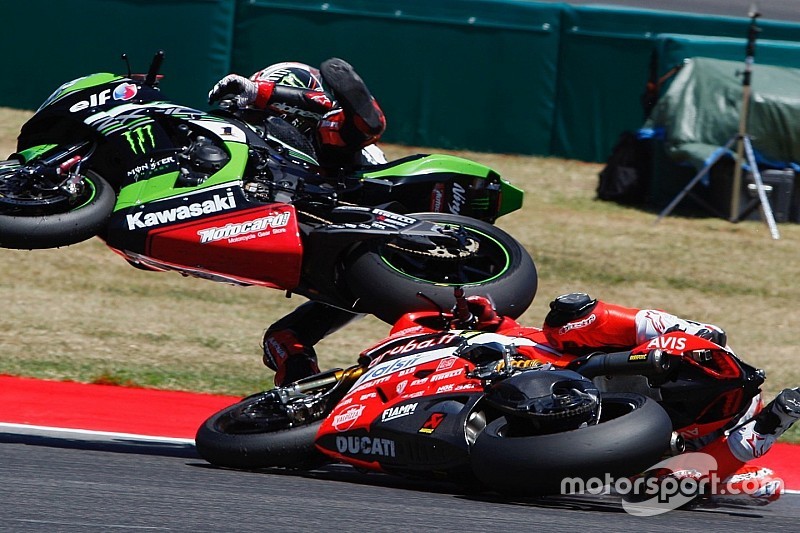 Davies terlindas motor Rea di lap terakhir WorldSBK Misano