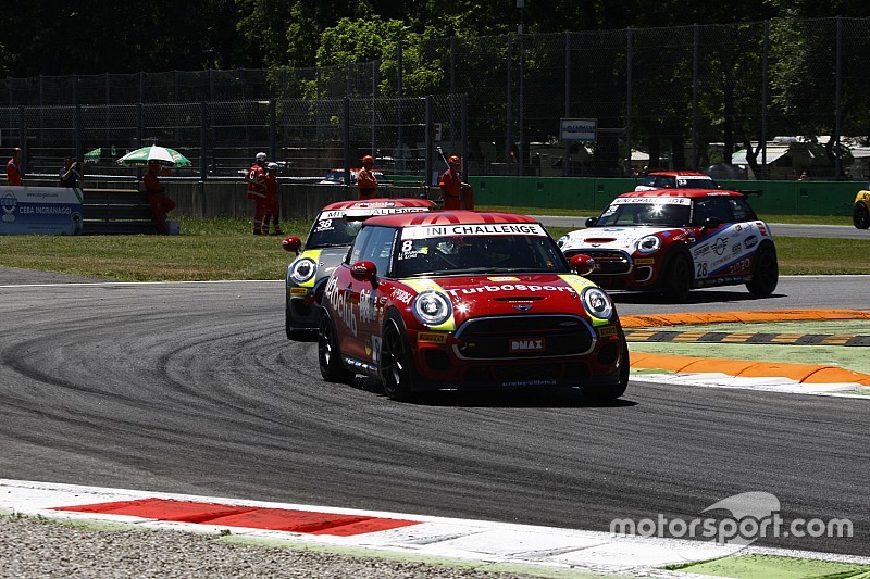 Mini Challenge: Luca Rangoni ed Alberto Cerqui si dividono le vittorie a Monza