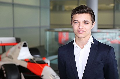Lando Norris debutta su una McLaren di F.1 in un test a Portimao