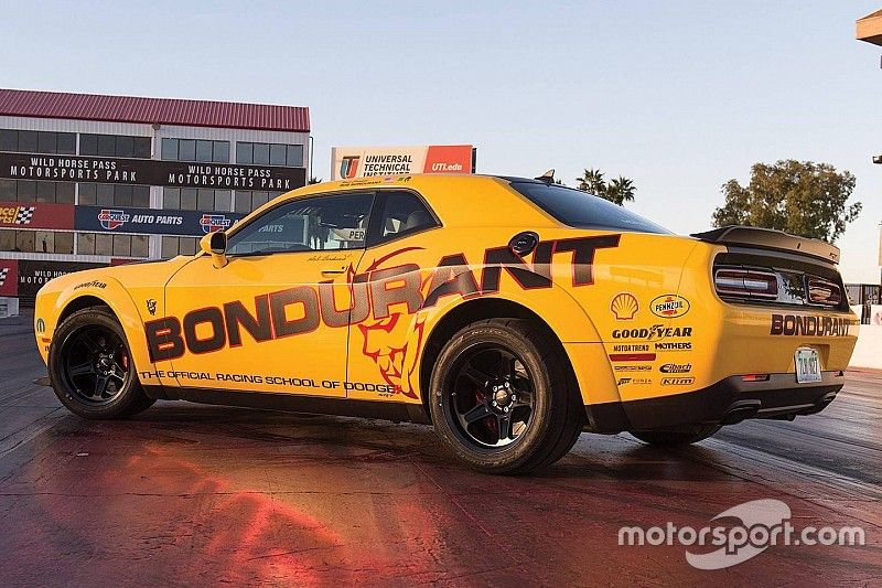 Bondurant race driving school shuts down