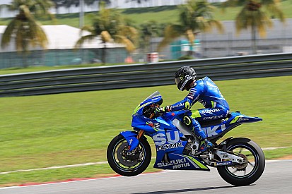 Tesztelés közben a MotoGP mezőnye – a keddi tesztnap felvételei