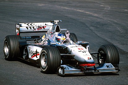 Mercedes l'admet : "Il y a un risque" à fournir McLaren