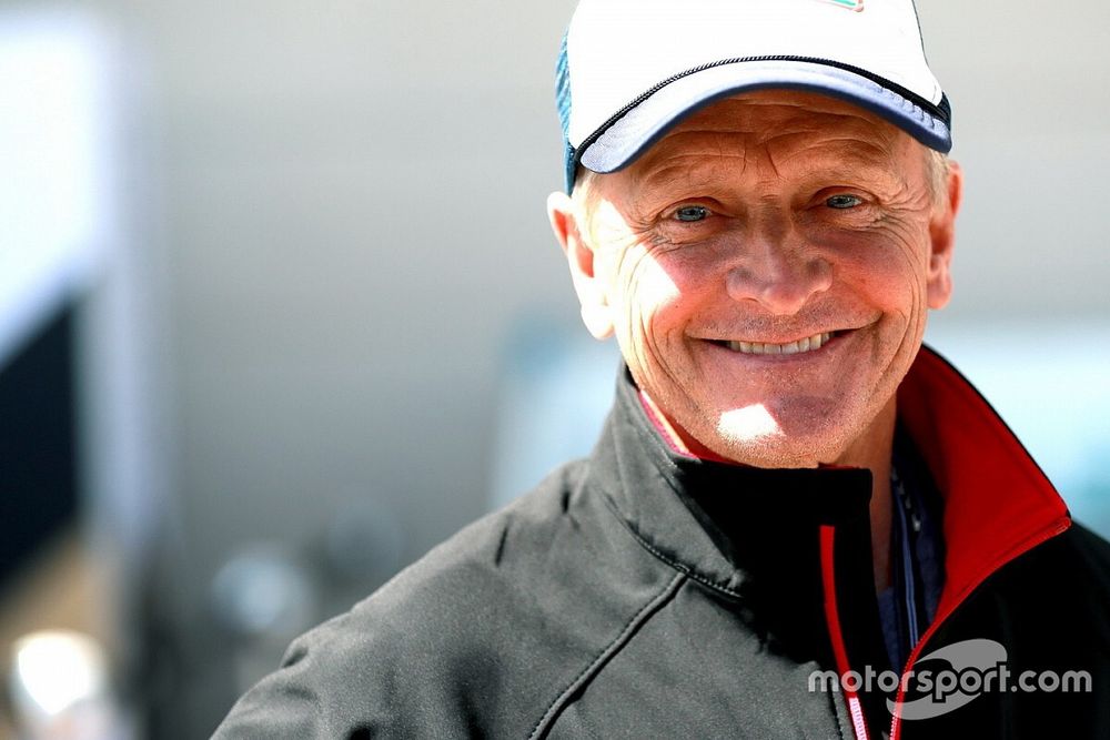 Schwantz a proposé son aide à Suzuki, "mais pas à plein temps"