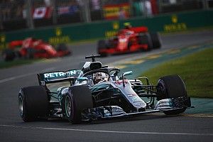Феттель оценил отставание от Mercedes в три-четыре десятых секунды