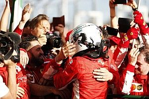 Красный Альберт-парк. Как Феттель и Ferrari праздновали победу