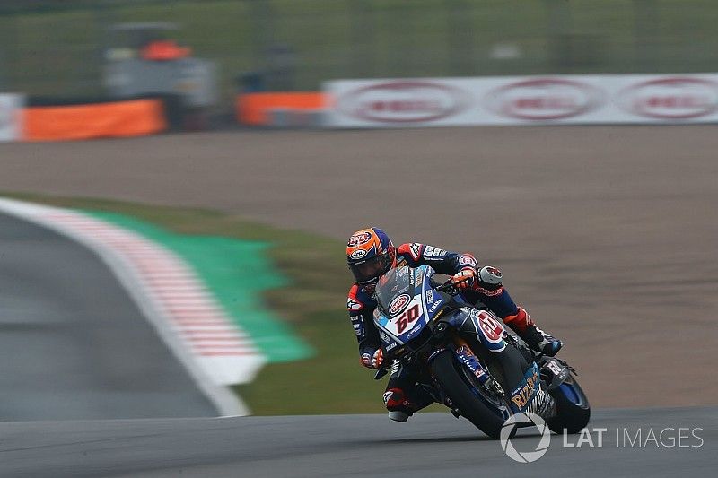 Course 1 - Van der Mark signe son 1er succès en Superbike !