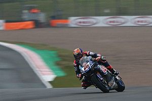Course 1 - Van der Mark signe son 1er succès en Superbike !