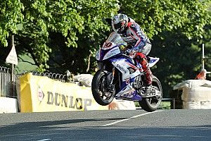 TT 2018, Senior: Peter Hickman entra nella storia a 135.452 mph