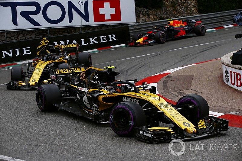 Carlos Sainz Jr., Renault Sport F1 Team R.S. 18, Nico Hulkenberg, Renault Sport F1 Team R.S. 18 y Max Verstappen, Red Bull Racing RB14