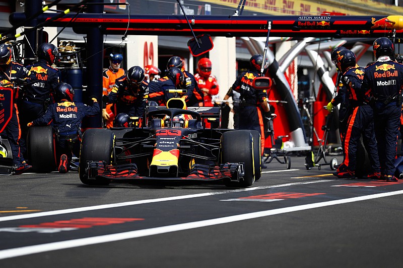 Fölényesen vezeti a bokszutcai bajnokságot a Red Bull a Forma-1-ben