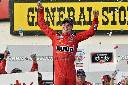 Christopher Bell takes Xfinity win in thrilling finish at Iowa