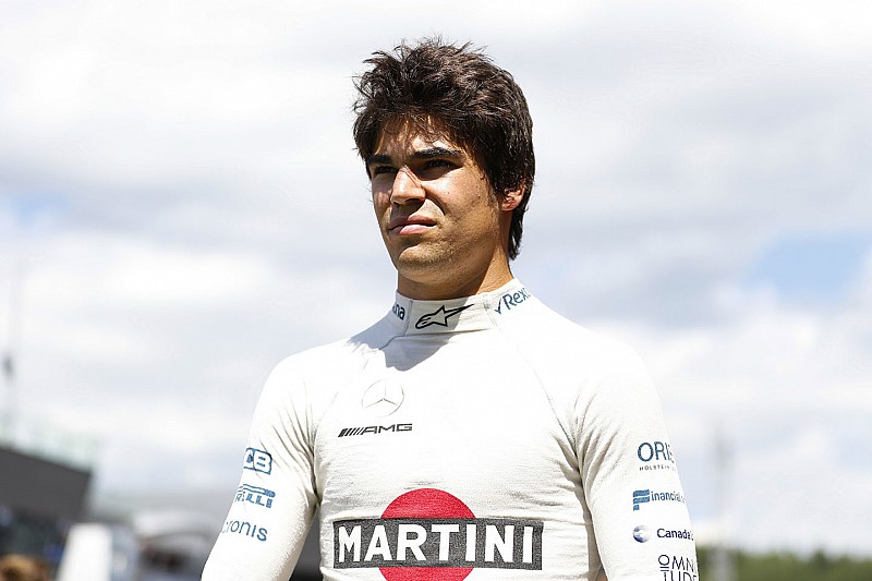 Stroll büntetést kapott Perez feltartásáért