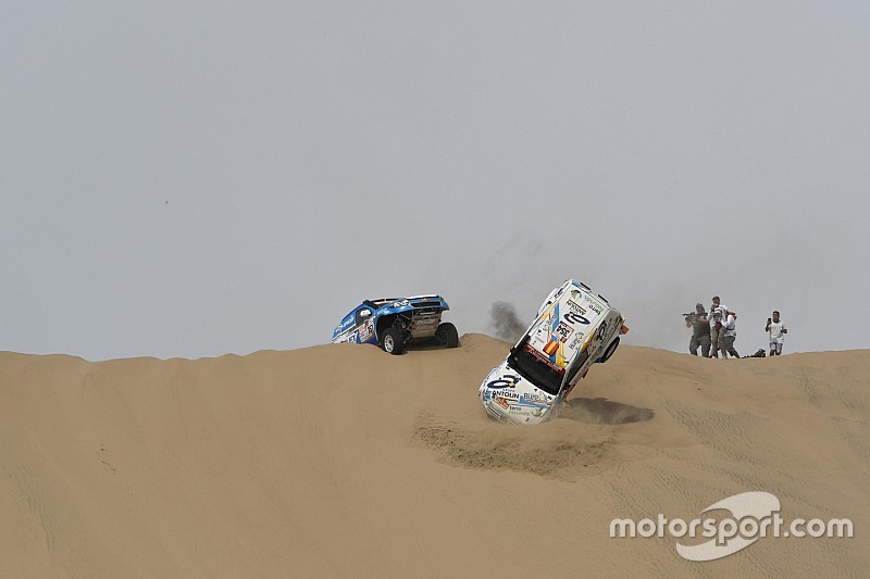Vídeo: el espectacular vuelco de Cristina Gutiérrez en el arranque del Dakar