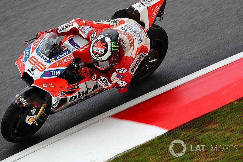Lorenzo: "Mi sento bene come mai prima con la Ducati su questa pista"