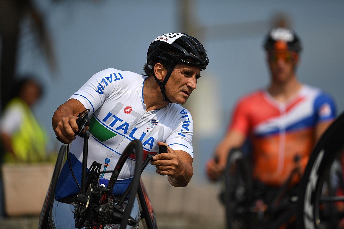 Quadro clínico de Zanardi piora e piloto volta ser internado na UTI