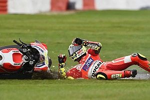 Iannone "didn't have control" at Silverstone with forearm pain