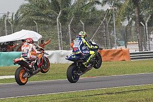 Rossi et Márquez rendent hommage à Simoncelli