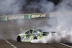 Kyle Busch wins for the fourth time in eight days
