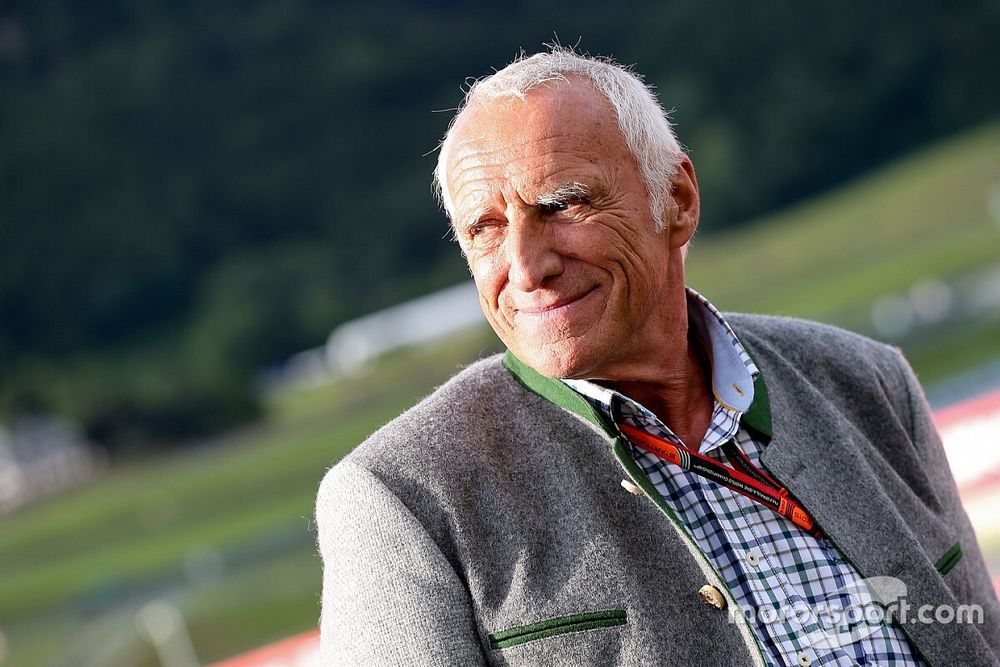 Источник: владелец Red Bull разозлился на Феттеля за уход в Ferrari