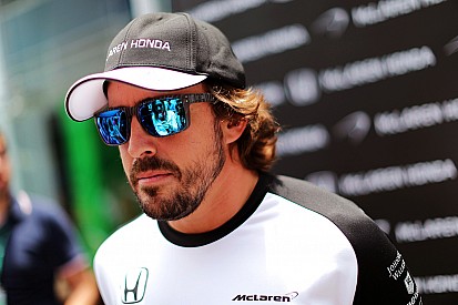 Алонсо признал, что зря «отправил» мотор Honda в GP2